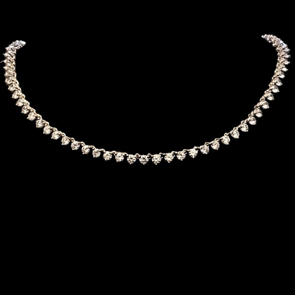 Classic & Timeless Cubic Zirconia Tennis Neckless - Picture 8 of 15